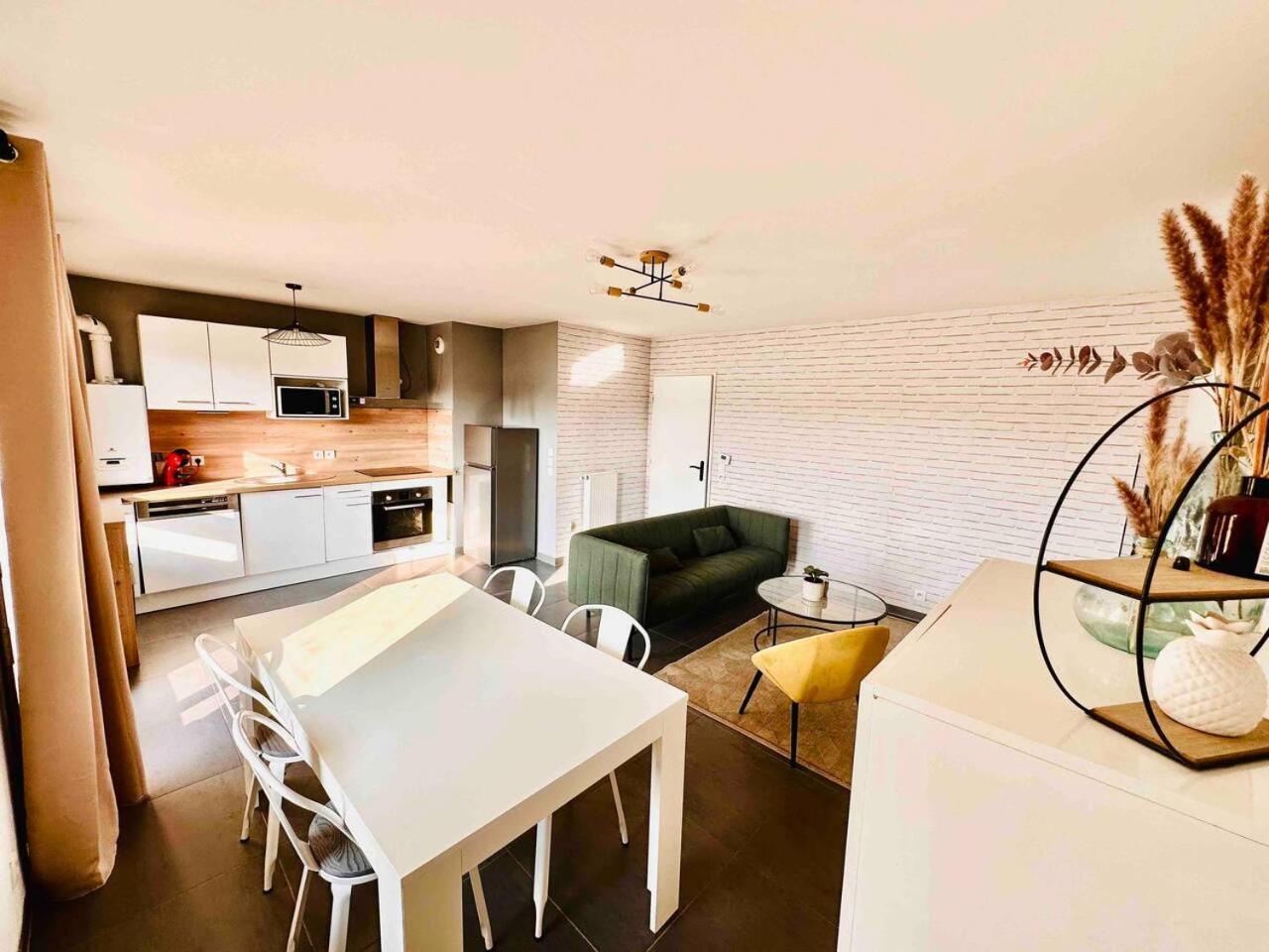 Btobed - Location Professionnelle - Appartement 4 Personnes Parking Gratuit - Proche Parc Des Expositions Et Aeroport Cdg Villepinte  Exterior foto